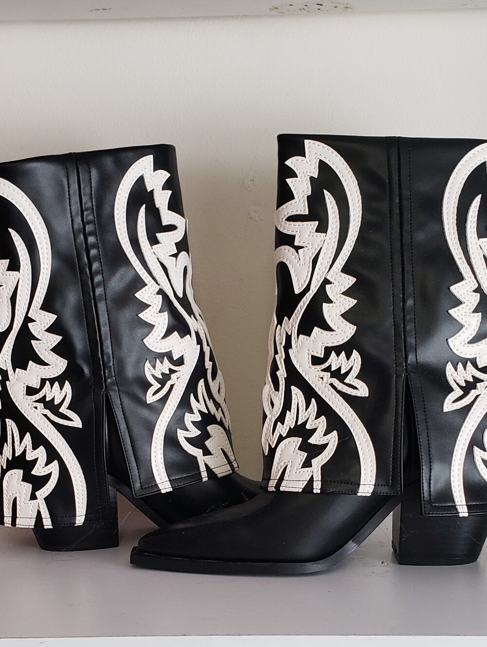 Azalea Comboy Boots - Picture 2 of 6